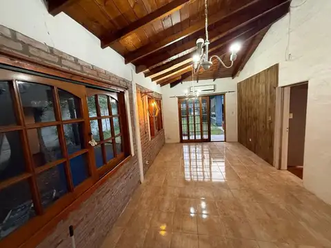Casa en Venta con 1 cochera