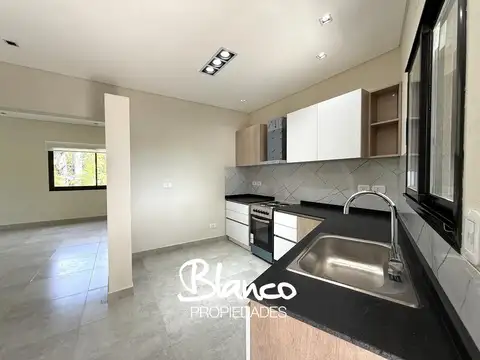 Departamento en Alquiler con 1 cocheras