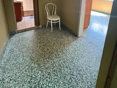 Depto Tipo Casa en Venta en Valentin Alsina, USD 35.000