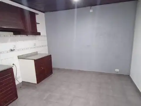 Depto Tipo Casa en Alquiler de 1 dormitorio
