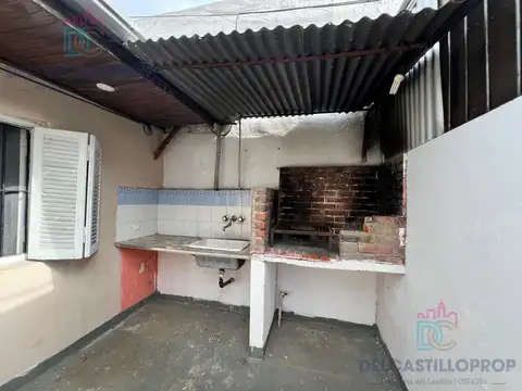 Depto Tipo Casa 2 ambientes con 1 baño