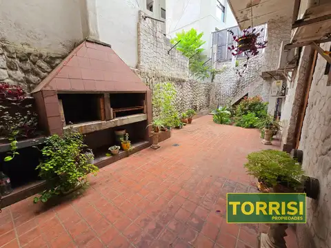 Depto Tipo Casa en Venta de 5 ambientes