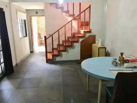 Depto Tipo Casa en Venta de 4 ambientes