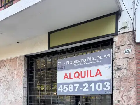 Almagro Local 34m2 Impecable estado Peron y Salguero. Frente