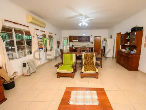 Casa 3 ambientes con 2 baños