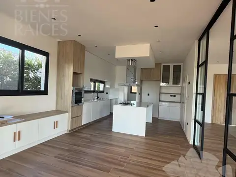 Casa en Venta al Noroeste