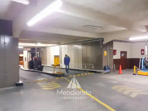 Cochera MODERNA con montacargas en Zona Centro - Mar del Plata