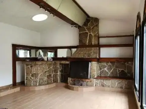 Hermosa Casa En Alquiler En Boulogne