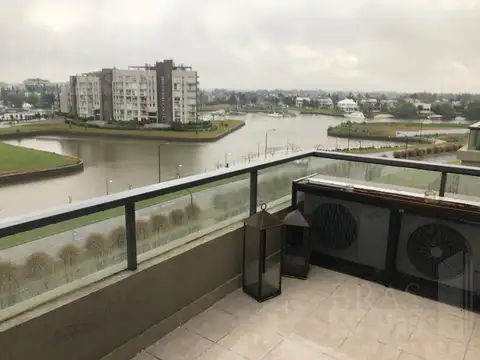 PUERTO ESCONDIDO *2 amb. frente a la bahía