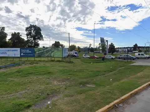 Terreno en Alquiler 76  mts Frente