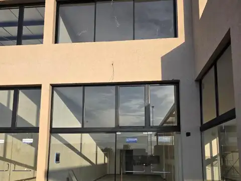 MANANTIALES ll-LOCAL 59m2 EN ALQUILER - APTO GASTRONOMICO