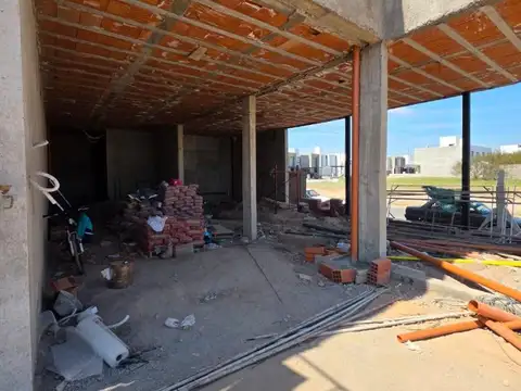 MANANTIALES ll-LOCAL 59m2 EN ALQUILER - APTO GASTRONOMICO