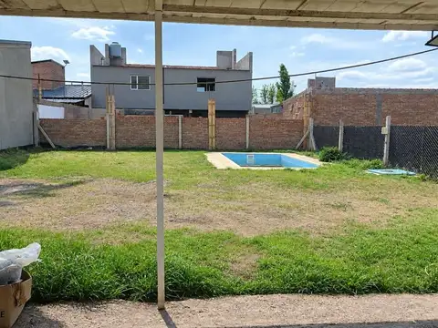 Casa en Venta con 1 cochera