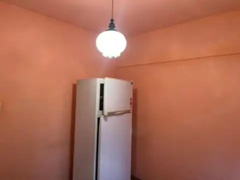 DEPARTAMENTO 4 AMB FRENTE LIVING COM COC COM Y LAV BAÑO COCH