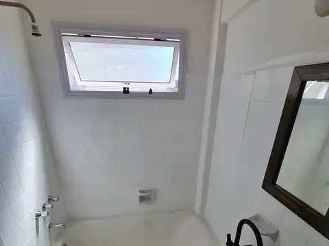 Ambiente Grande Con Mucha Luz Natural, Sanchez De Bustamente 731