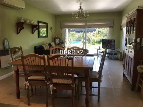 Casa en Venta con 1 cochera