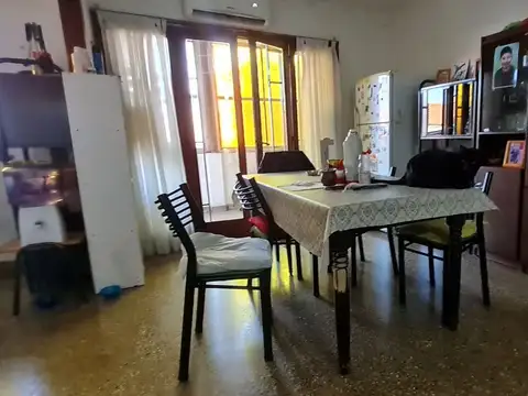 9 de Julio 2000, Piso 1