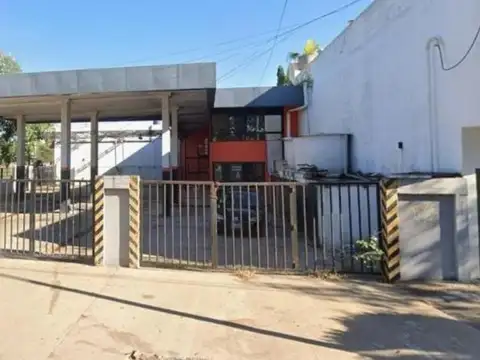 Oficina 4 ambientes con 3 baños