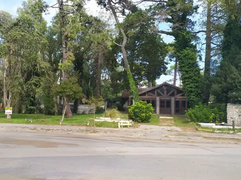 Venta magníficos lotes 1350m2 + Local/vivienda 330m2 cub