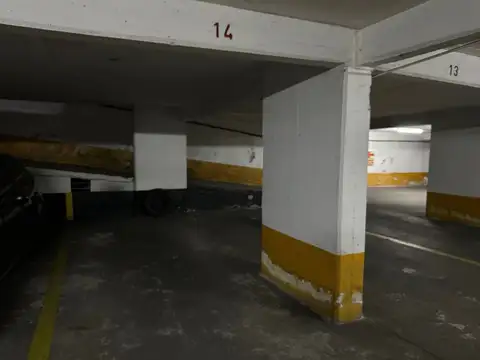 venta cochera cubierta centro con seguridad 24 hs