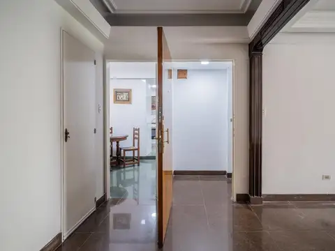 Departamento de 4 ambientes en venta, caballito