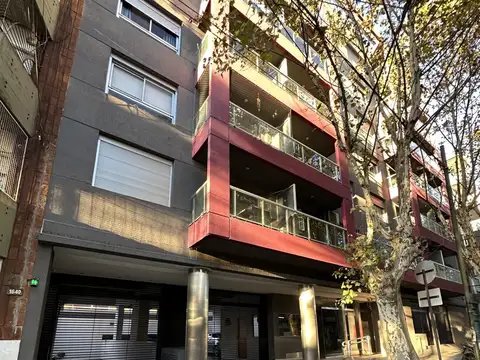 HERMOSO DPTO 3 AMB. 3º PISO CONTRAFRENTE CON COCHERA CUB. FIJA, SUM, PILETA, GYM, LOUNDRY