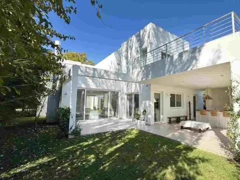 Venta casa 5 amb al Rio Santa Catalina Villanueva