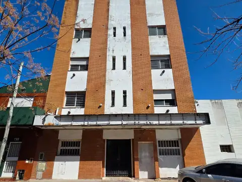 Don Torcuato (M.T de Alvear 2597) Clinica + Consultorios externos + Diag.por imágenes.
