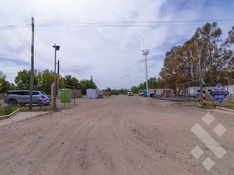 En Venta, Base Operativa, Av del Trabajo, Plottier