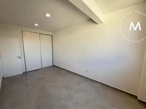 Departamento en Venta con 2 cocheras