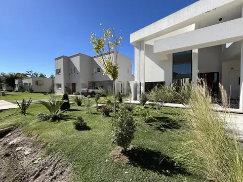 139 y 90 , Piso 0