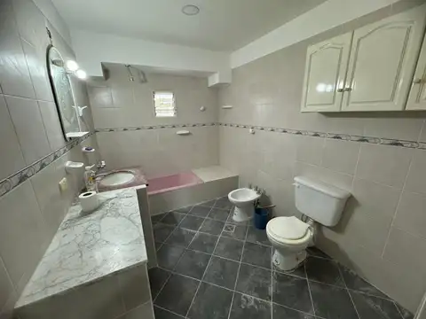 VENTA QUINTA 5 AMB GRAND BOURG CON PILETA Y PARQUE