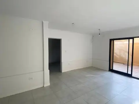 Local y Departamento en Planta Alta en pleno centro de la ciudad