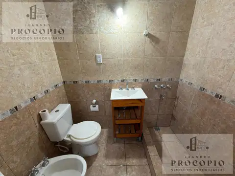 Depto Tipo Casa en Venta con 3 cocheras