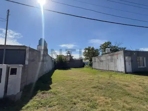 VENTA LOTE 250M2 EN VILLA ESQUIÚ - Bº SILOÉ