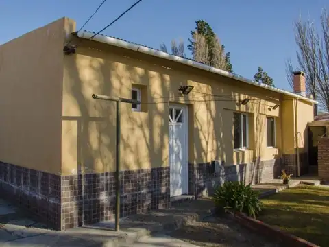 GRAN CASA EN CAÑADON SECO, AMPLIA Y CON QUINCHO INDEPENDIENT