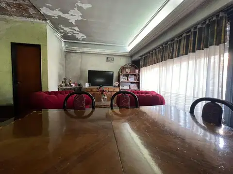 Depto Tipo Casa 3 ambientes con 2 baños