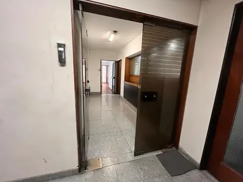 Oficina en Alquiler en Centro, $ 550.000