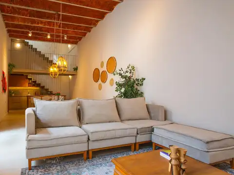 VENTA | Casa de pasillo de 3 dormitorios con patio, pileta y terraza – Rosario