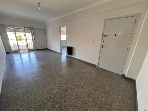 RESERVADO 2100, Piso 1