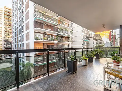 Increible Piso en venta de 6 ambientes con balcón terraza en Torre.