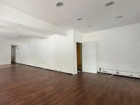 Local en Alquiler 60 años