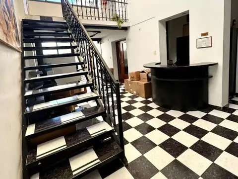 Depto Tipo Casa en Venta de 11 ambientes