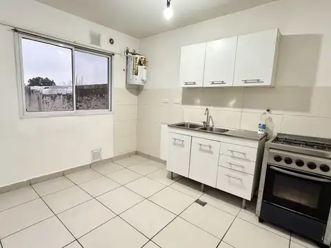 Carlos Gardel 6200, Piso 1