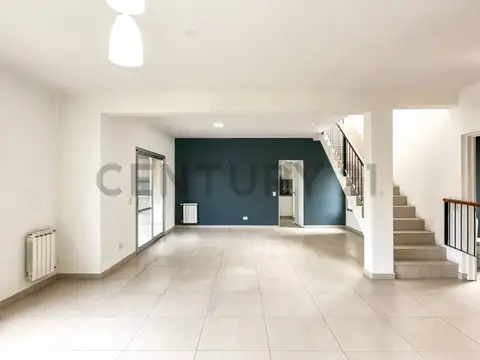 Casa de 3 dormitorios en venta en Barrio Santa Catalina