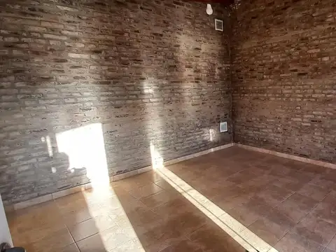 Local en Venta en Funes, USD 35.000