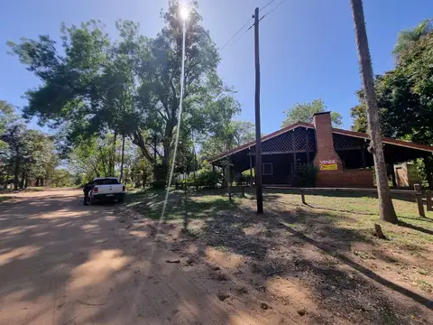 Chalecito del Paso, a 250 mts del río!