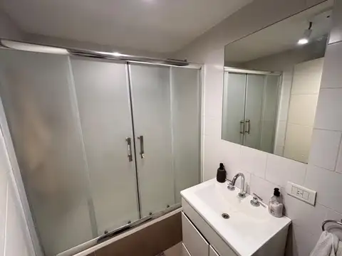 Departamento en Alquiler en Villa Rosa, USD 400