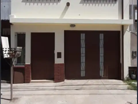 VENTA DUPLEX 3 AMBIENTES EN ZARATE APTO CREDITO