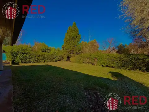 Casa 6 ambientes con 2 baños